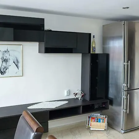Harmonious And Relaxing 1Bd In Vinitsa, Near Beach *